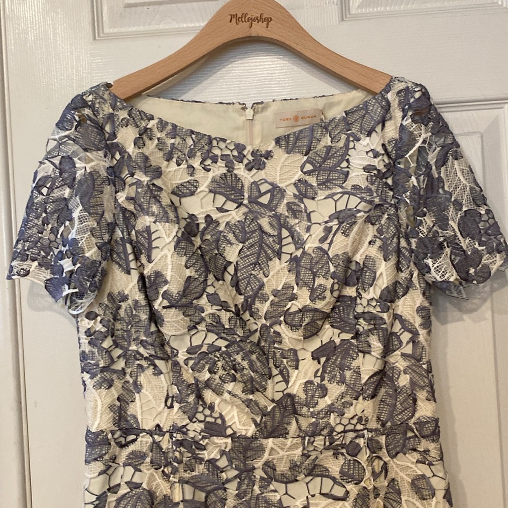 Tory Burch Lacy Summer Dress Moonrise Issy Floral Motif Boat neckline Size 10 - Picture 10 of 15
